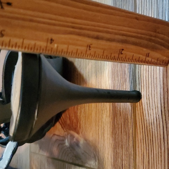 Guess stilettos. Women's size 9.5 - Picture 6 of 6